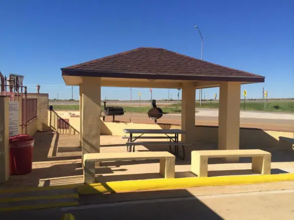Cotulla Executive Inn 10